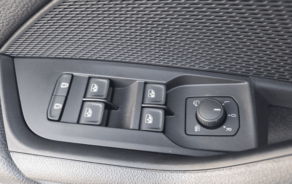 skoda-octavia-combi-2-0-tdi-scr-150ch-selection-dsg7 - 989084713