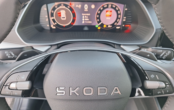skoda-octavia-combi-2-0-tdi-scr-150ch-selection-dsg7 - 989084713