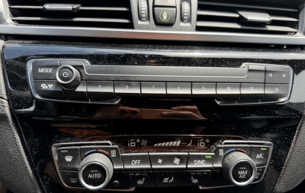 bmw-x1-f48-sdrive20da-190ch-m-sport - 989454713