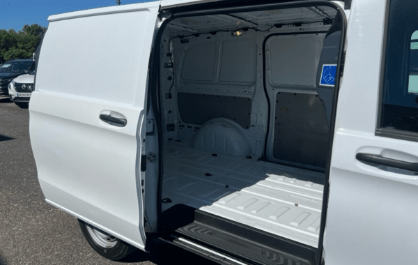 mercedes-vito-fg-110-cdi-compact-first-propulsion - 989474713