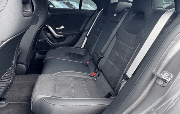 mercedes-cla-200-d-150ch-amg-line-8g-dct - 989534713