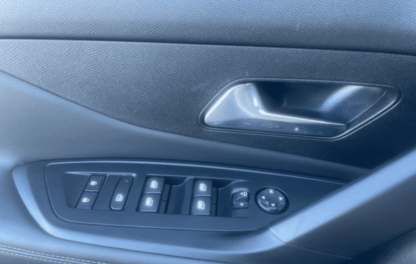 peugeot-308-sw-1-5-bluehdi-130ch-s-s-allure-eat8 - 989724713