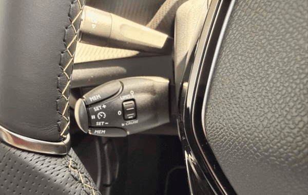 peugeot-2008-1-2-hybrid-145ch-gt-e-dcs6 - 989964713