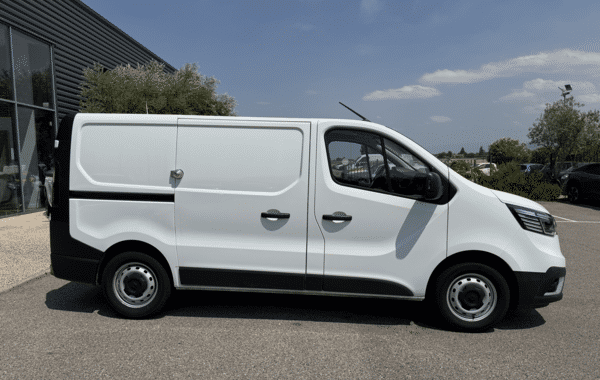 renault-trafic-iii-fg-l1h1-2t8-2-0-blue-dci-150ch-advance-24 - 990354713