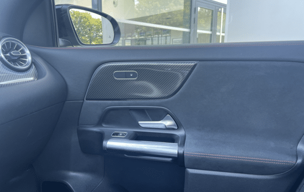 mercedes-gla-250-e-hybrid-eq-218ch-amg-line-8g-dct - 990424713