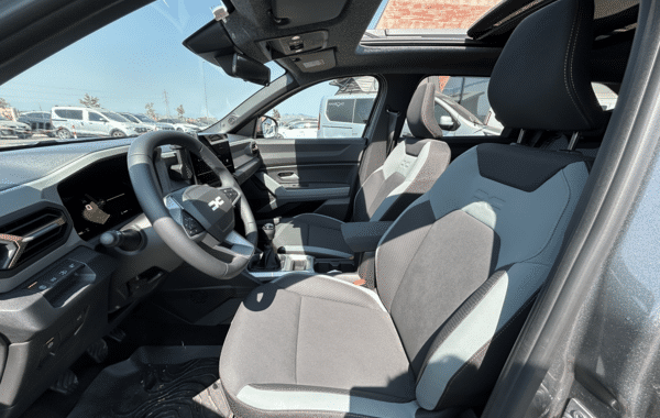 dacia-bigster-1-2-mild-hybrid-140ch-extreme - 990634713