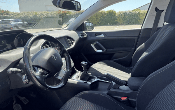 peugeot-308-sw-1-5-bluehdi-100ch-e6-c-s-s-active - 990954713