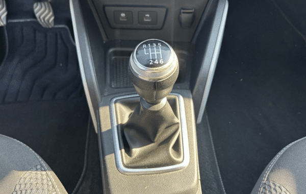 dacia-duster-1-5-blue-dci-115ch-prestige-4x2 - 990974713