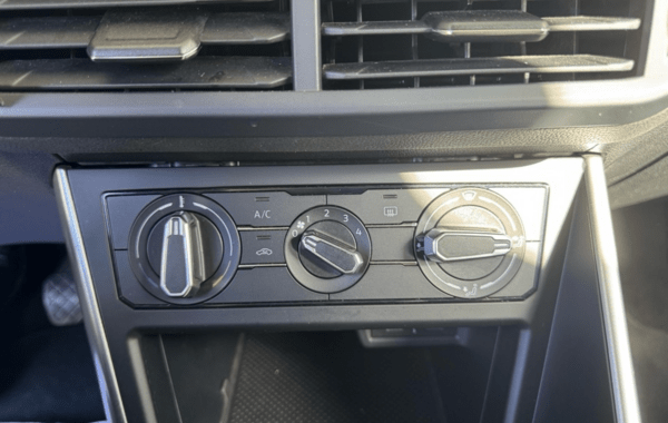volkswagen-taigo-1-0-tsi-110ch-life - 991114713