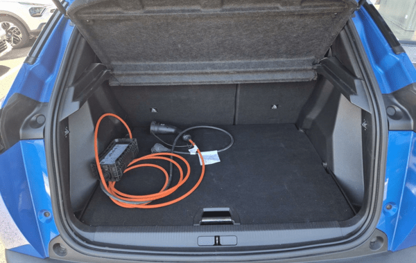 peugeot-2008-e-2008-136ch-style - 991184713