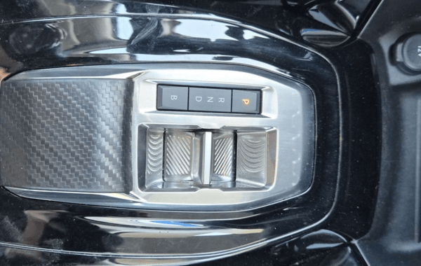 peugeot-2008-e-2008-136ch-style - 991184713