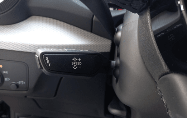 audi-q2-30-tdi-116ch-design-s-tronic-7 - 991344713