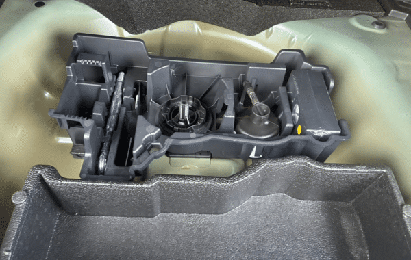 peugeot-2008-1-2-hybrid-145ch-gt-e-dcs6 - 991614713