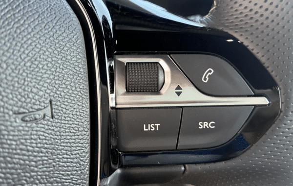 peugeot-2008-1-2-hybrid-145ch-gt-e-dcs6 - 991634713