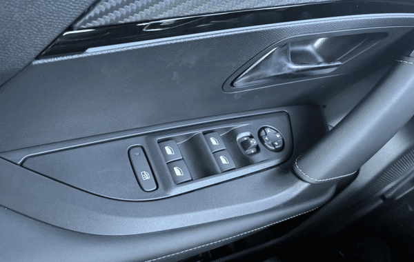 peugeot-2008-1-2-hybrid-145ch-gt-e-dcs6 - 991644713