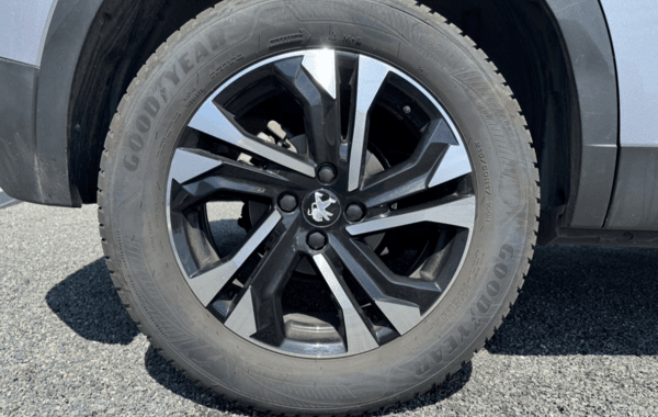 peugeot-2008-1-2-puretech-130ch-s-s-gt-eat8 - 991734713