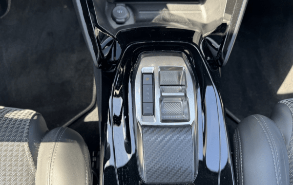 peugeot-2008-1-2-puretech-130ch-s-s-gt-eat8 - 991734713