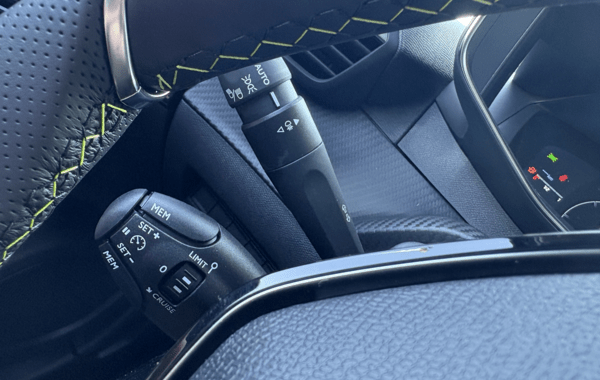 peugeot-2008-1-2-hybrid-145ch-gt-e-dcs6 - 991814713