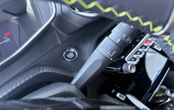 peugeot-2008-1-2-hybrid-145ch-gt-e-dcs6 - 991824713