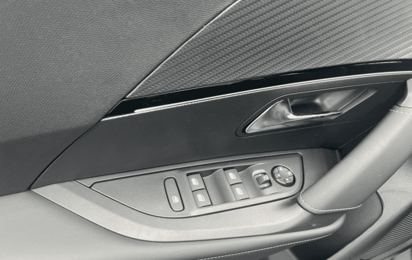 peugeot-2008-1-2-hybrid-145ch-gt-e-dcs6 - 992064713