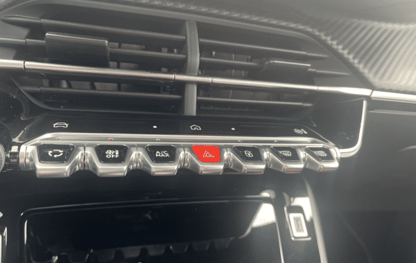 peugeot-2008-1-2-hybrid-145ch-gt-e-dcs6 - 992064713