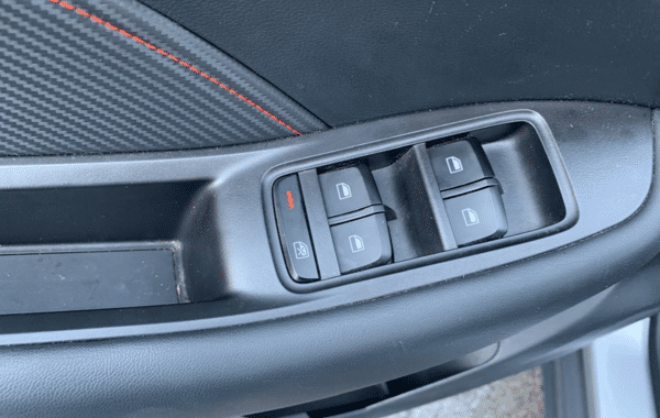 mg-motor-zs-ev-156ch-70kwh-luxury - 992474713