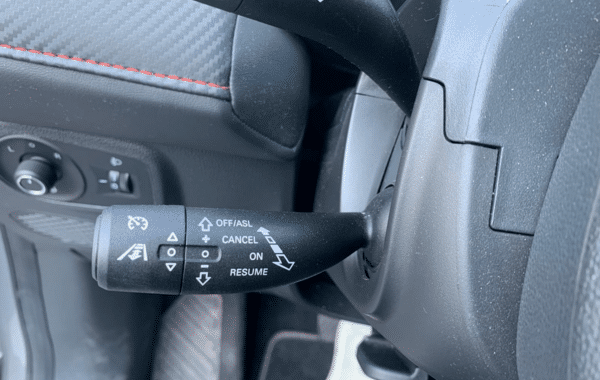 mg-motor-zs-ev-156ch-70kwh-luxury - 992474713