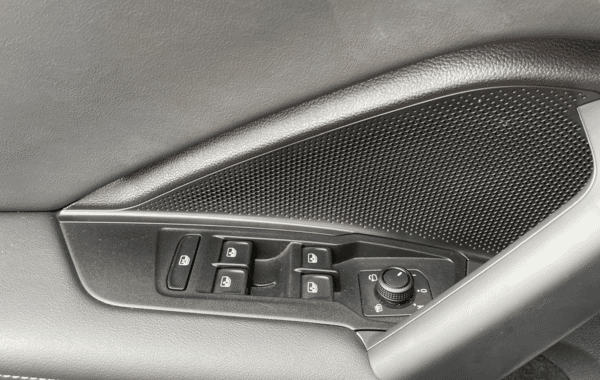 volkswagen-tiguan-2-0-tdi-150ch-life-plus-dsg7 - 992704713