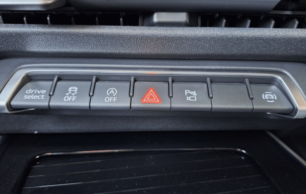 audi-q3-sportback-2-0-tdi-150ch-s-line-s-tronic-7 - 992944713