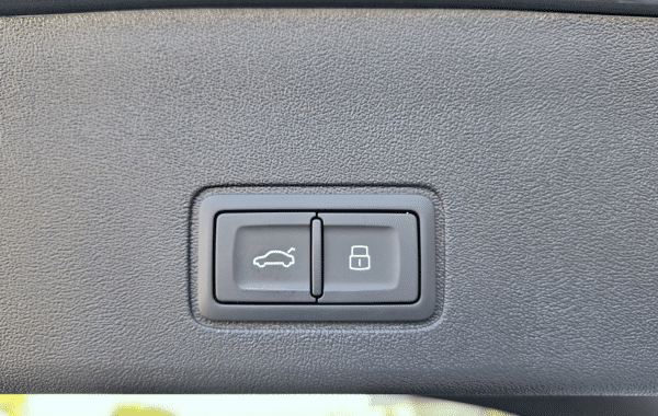 audi-q3-sportback-2-0-tdi-150ch-s-line-s-tronic-7 - 992944713
