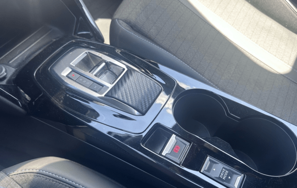 peugeot-2008-1-2-puretech-130ch-s-s-allure-pack-eat8 - 992994713