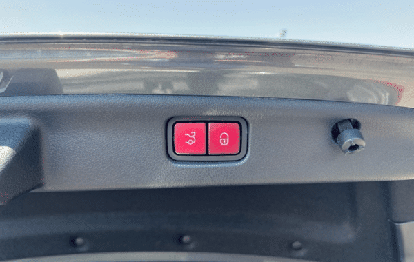 mercedes-classe-c-220-d-200ch-avantgarde-line - 993024713