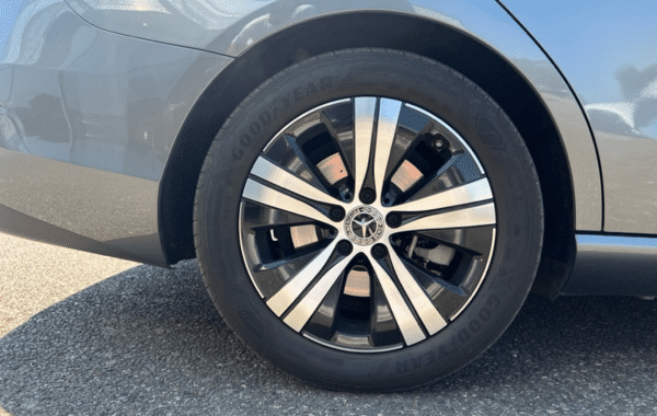 mercedes-classe-c-220-d-200ch-avantgarde-line - 993024713