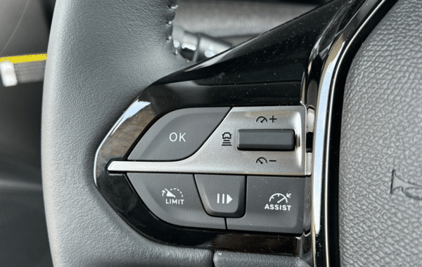 peugeot-308-1-5-bluehdi-130ch-s-s-allure-eat8 - 993204713