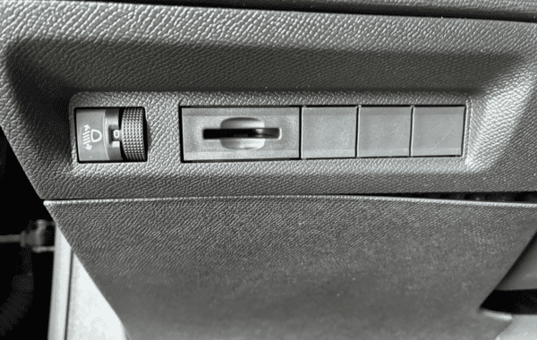 peugeot-308-1-5-bluehdi-130ch-s-s-allure-eat8 - 993214713