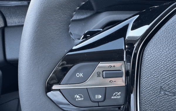 peugeot-308-1-5-bluehdi-130ch-s-s-allure-eat8 - 993234713