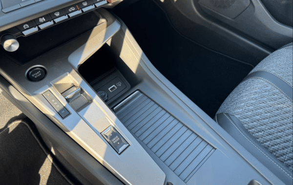 peugeot-308-sw-1-5-bluehdi-130ch-s-s-allure-eat8 - 993274713