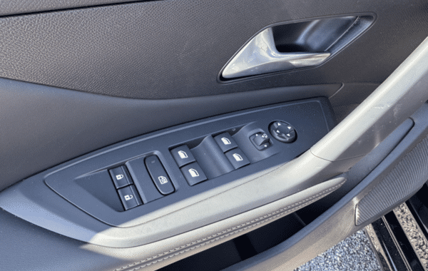 peugeot-308-sw-1-5-bluehdi-130ch-s-s-allure-eat8 - 993584713