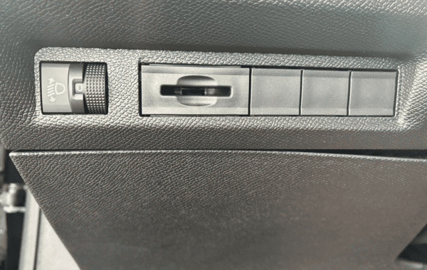 peugeot-308-sw-1-5-bluehdi-130ch-s-s-allure-eat8 - 993594713