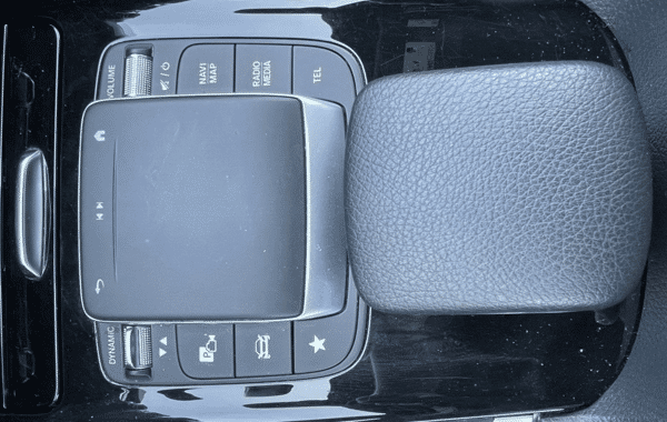 mercedes-glb-200-163ch-progressive-line-7g-dct - 994004713