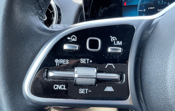 mercedes-glb-200-163ch-progressive-line-7g-dct - 994004713
