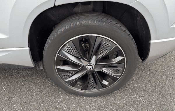 skoda-karoq-2-0-tdi-150ch-scr-sportline-4x2-dsg7 - 994754713