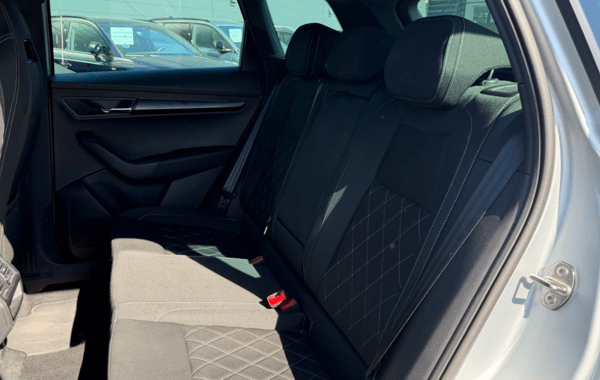 skoda-karoq-2-0-tdi-150ch-scr-sportline-4x2-dsg7 - 994774713