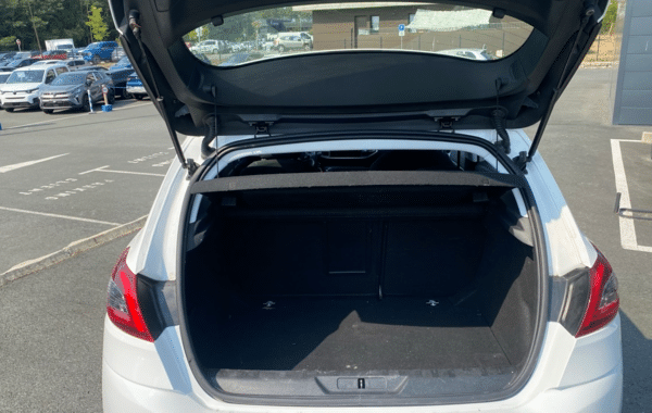 peugeot-308-1-5-bluehdi-130ch-s-s-allure - 995044713