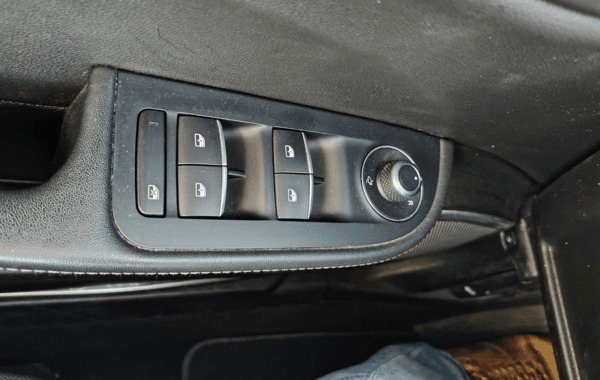 alfa-romeo-giulia-2-2-jtd-180ch-super-at8 - 995174713