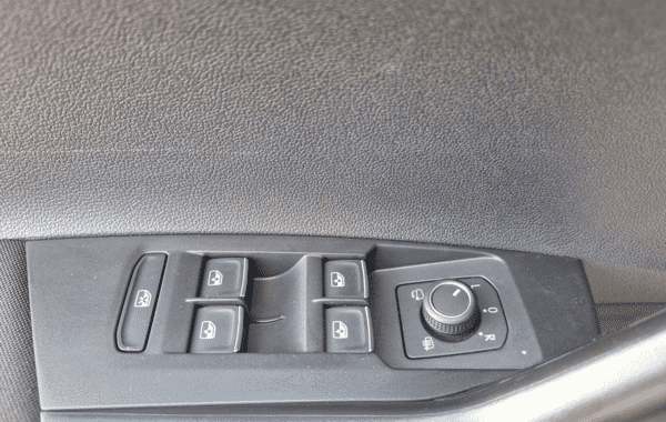 volkswagen-taigo-1-0-tsi-116ch-r-line-dsg7 - 995394713