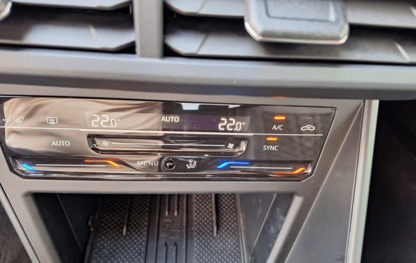 volkswagen-taigo-1-0-tsi-116ch-r-line-dsg7 - 995394713
