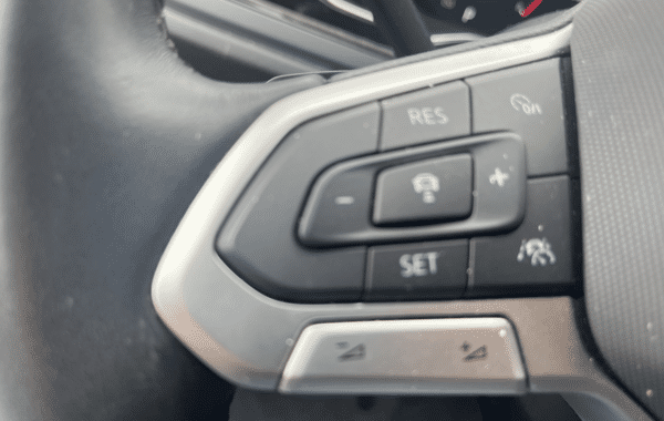 volkswagen-taigo-1-0-tsi-116ch-r-line-dsg7 - 995414713