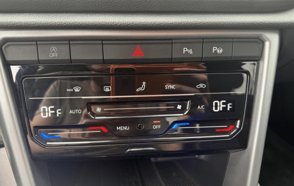 volkswagen-t-roc-1-5-tsi-evo2-150ch-life-plus-dsg7 - 995474713