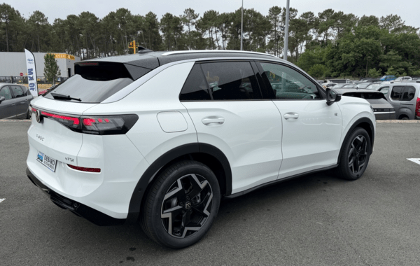 volkswagen-t-roc-1-5-etsi-150ch-r-line-dsg7 - 995644713